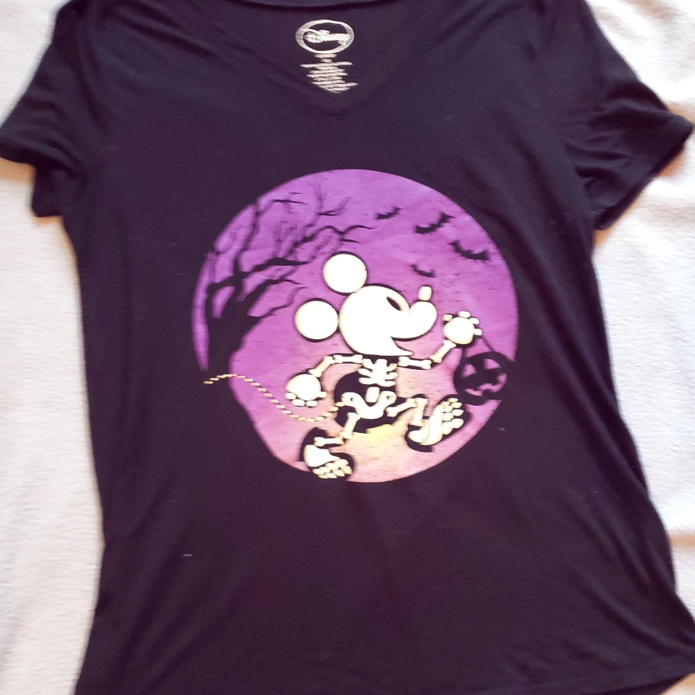 Glow in the dark Mickey mouse shirt